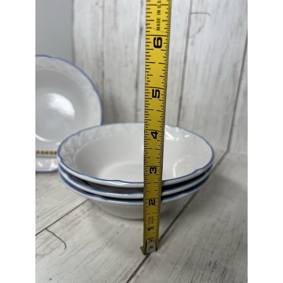 Vina Fera Radiance Berry/Cereal Bowl Fruit/Flower Center Vintage 1980s - Picture 3 of 3